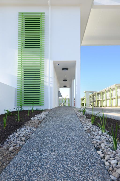 Mackay Oceanside Central Hotel Exterior foto