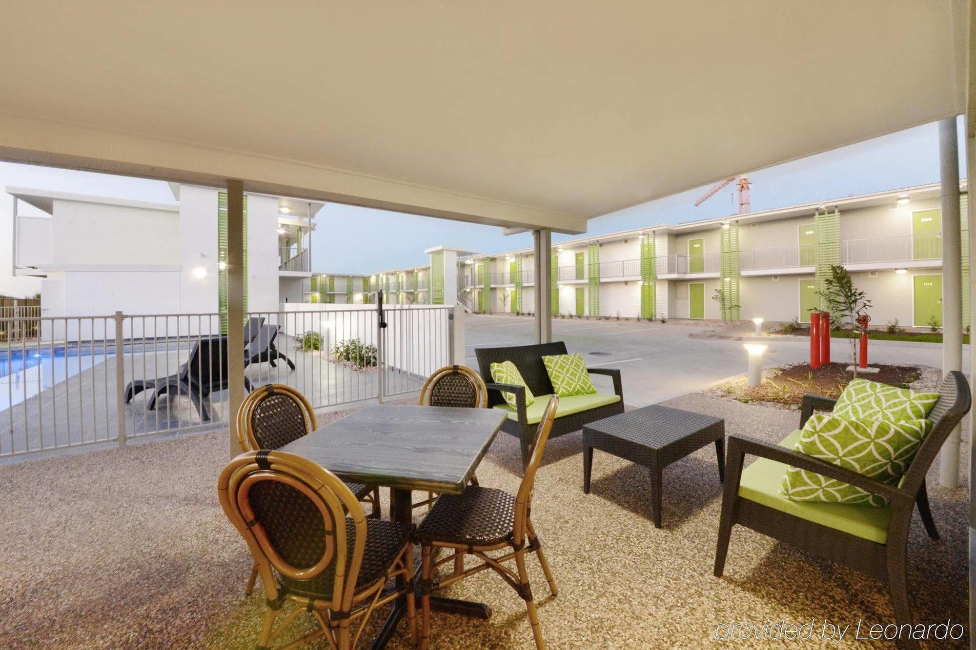 Mackay Oceanside Central Hotel Exterior foto