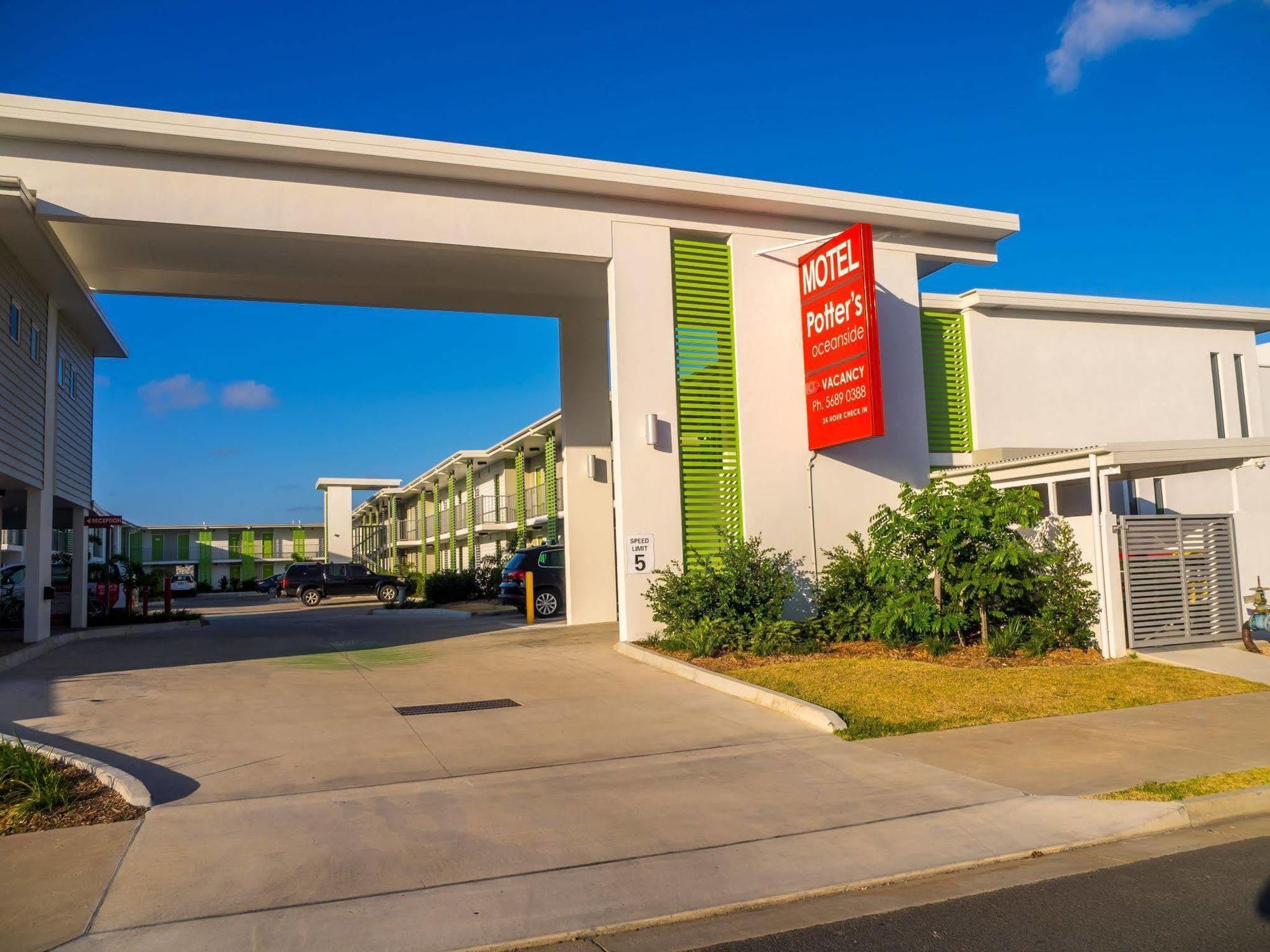 Mackay Oceanside Central Hotel Exterior foto