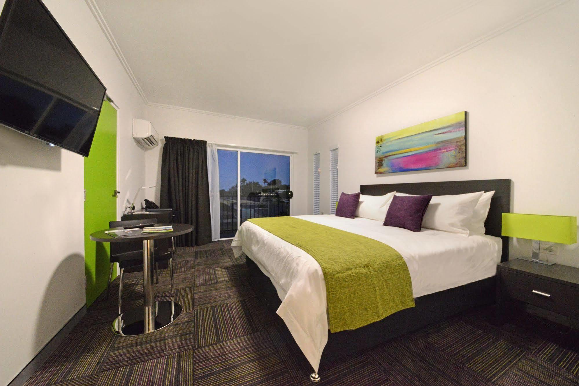 Mackay Oceanside Central Hotel Exterior foto
